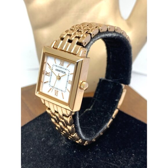 Armitron Women\'s Watch 75/5831RG Quartz Mother of Pearl Dial Rose Gold Steel main image 12